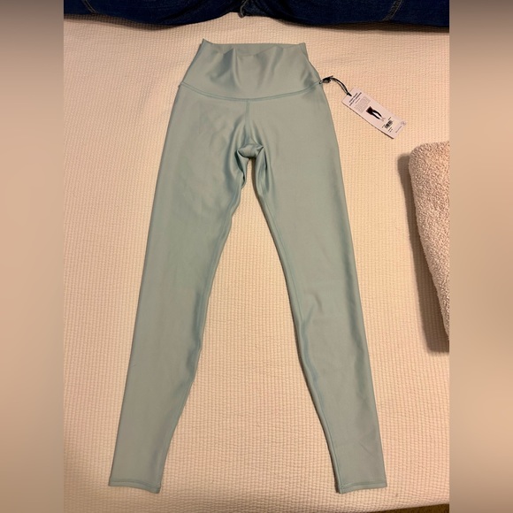 NWT ALO High-Waist Airlift Legging in Chalk Blue 🩵 - Picture 5 of 14